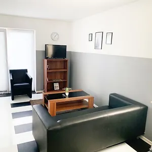 Royal - & Fahrradverleih Apartamento